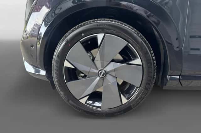Nissan Ariya (2026) thumbnail 3