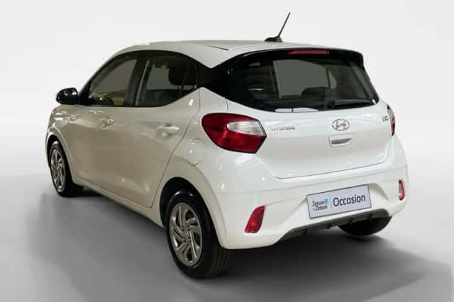 Hyundai i10 (2021) thumbnail 2