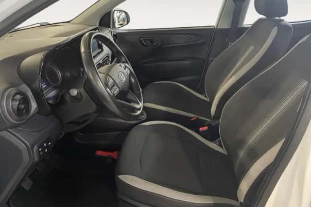 Hyundai i10 (2021) thumbnail 14