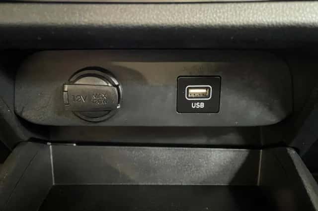 Hyundai i10 (2021) thumbnail 16
