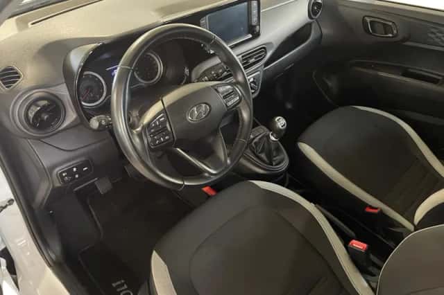 Hyundai i10 (2021) thumbnail 20