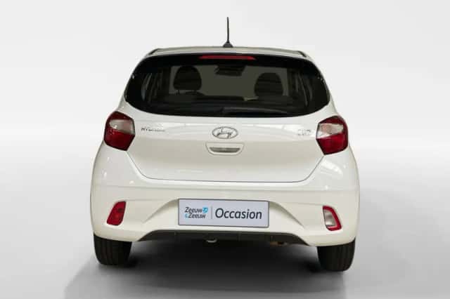 Hyundai i10 (2021) thumbnail 3