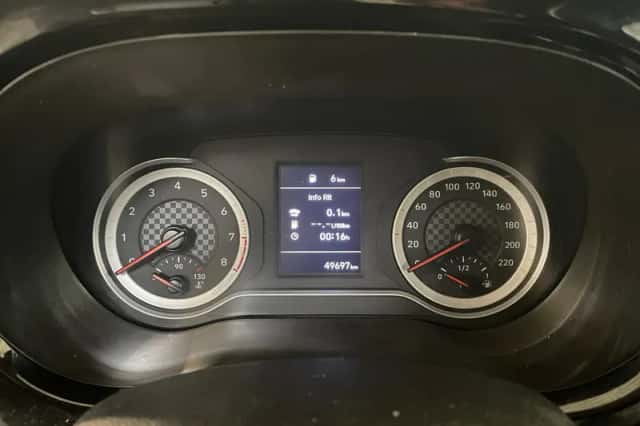 Hyundai i10 (2021) thumbnail 24