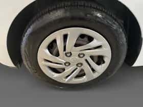 Hyundai i10 (2021) thumbnail 8