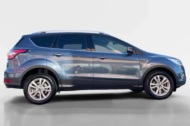 Ford Kuga (2019) thumbnail 2