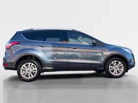 Ford Kuga (2019) thumbnail 2
