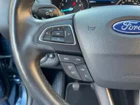 Ford Kuga (2019) thumbnail 14