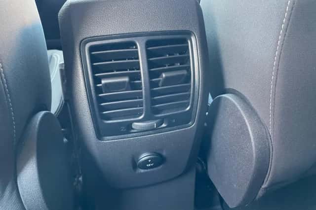 Ford Kuga (2019) thumbnail 24