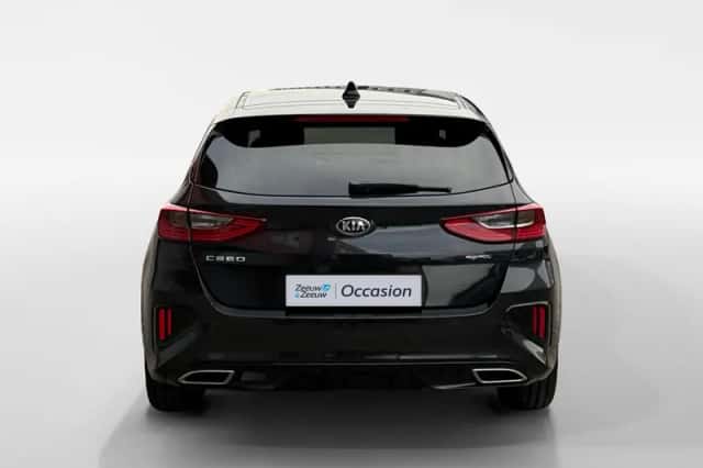 Kia Ceed (2021) thumbnail 3