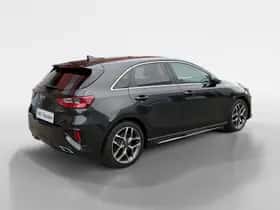 Kia Ceed (2021) thumbnail 4