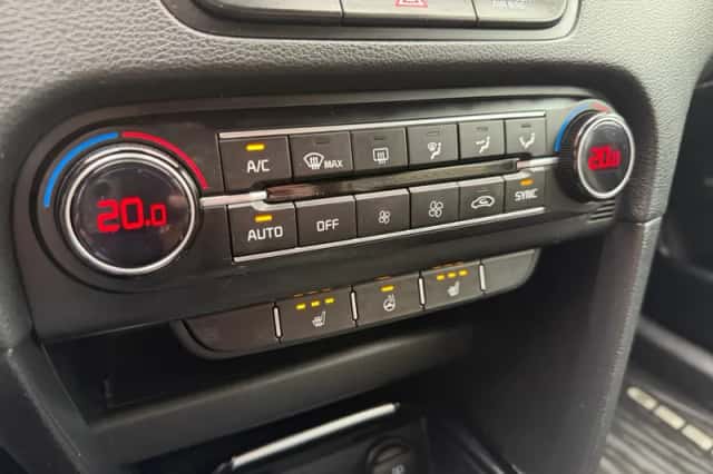 Kia Ceed (2021) thumbnail 32