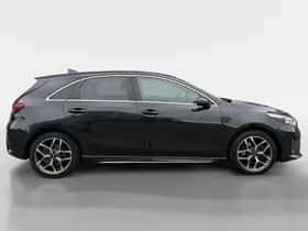 Kia Ceed (2021) thumbnail 5