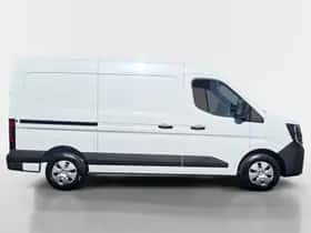 Nissan Interstar (2026) thumbnail 3