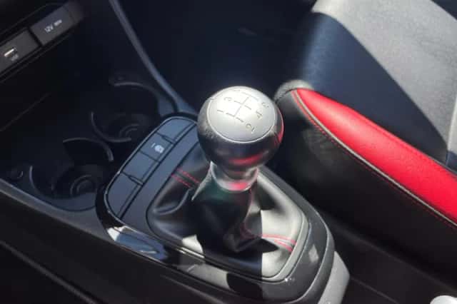 Kia Picanto (2022) thumbnail 17