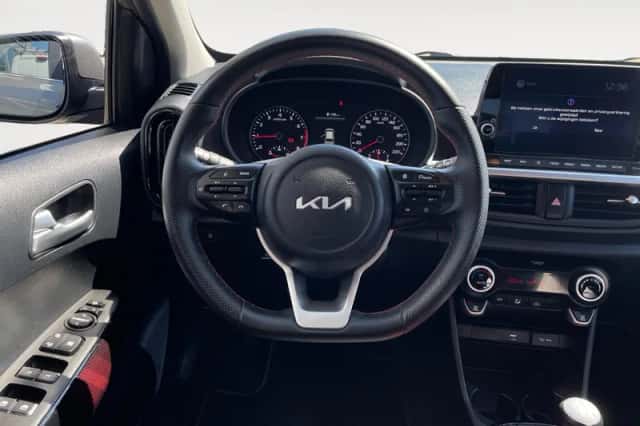 Kia Picanto (2022) thumbnail 22