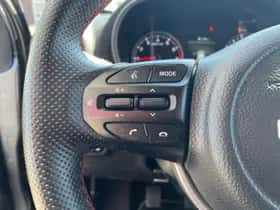 Kia Picanto (2022) thumbnail 23
