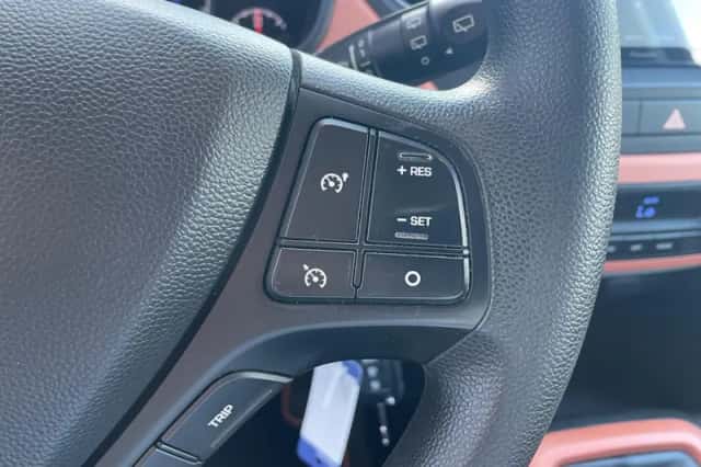 Hyundai i10 (2016) thumbnail 17