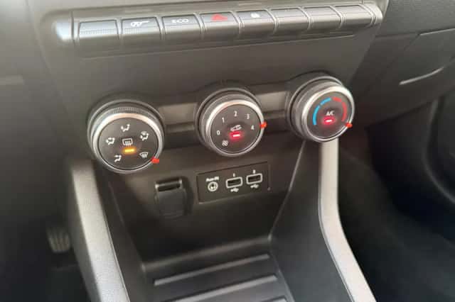 Renault Clio (2023) thumbnail 21