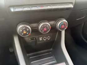 Renault Clio (2023) thumbnail 21