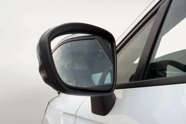 Renault Clio (2023) thumbnail 9