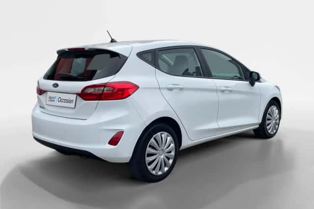 Ford Fiesta (2018) thumbnail 2