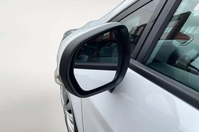 Ford Fiesta (2018) thumbnail 13