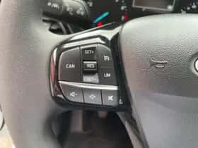 Ford Fiesta (2018) thumbnail 16