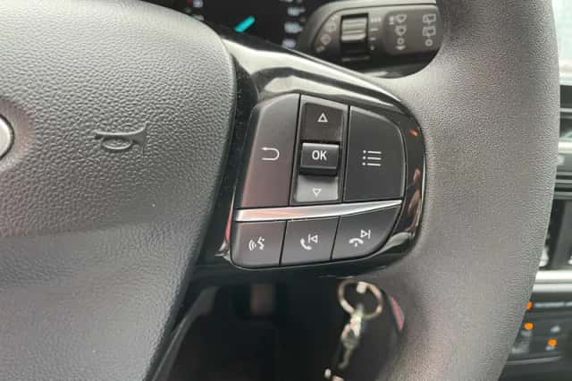 Ford Fiesta (2018) thumbnail 17