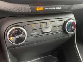 Ford Fiesta (2018) thumbnail 22