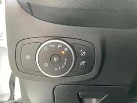 Ford Fiesta (2018) thumbnail 24