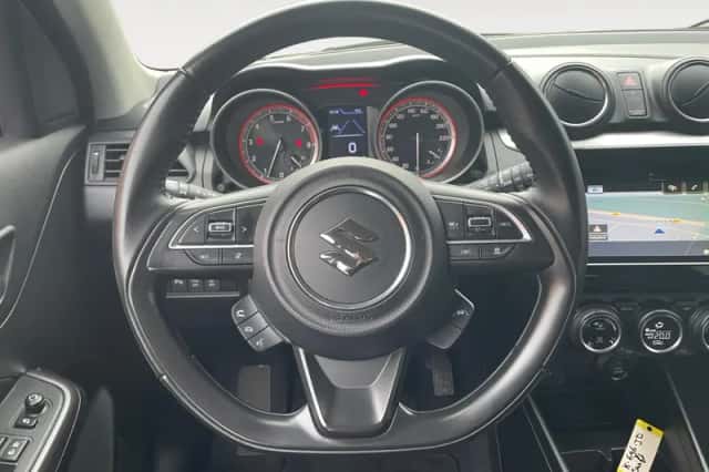 Suzuki Swift (2021) thumbnail 13