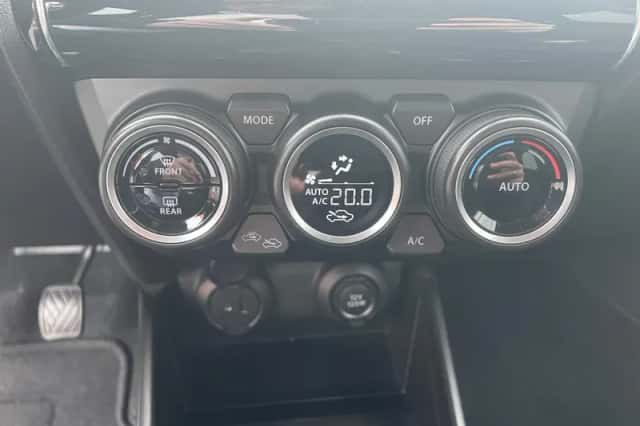 Suzuki Swift (2021) thumbnail 19