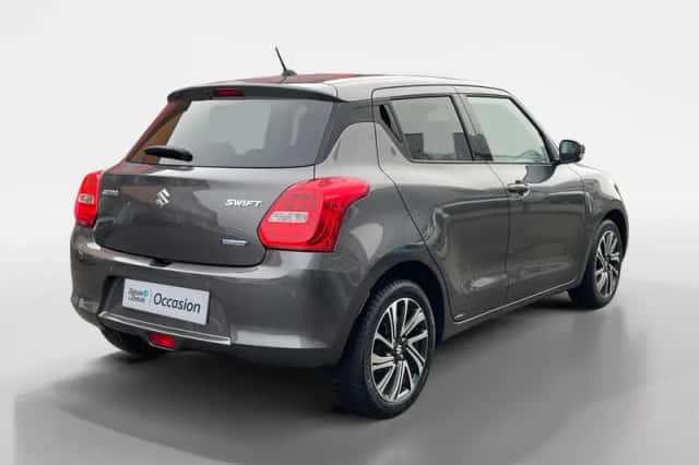 Suzuki Swift (2021) thumbnail 3