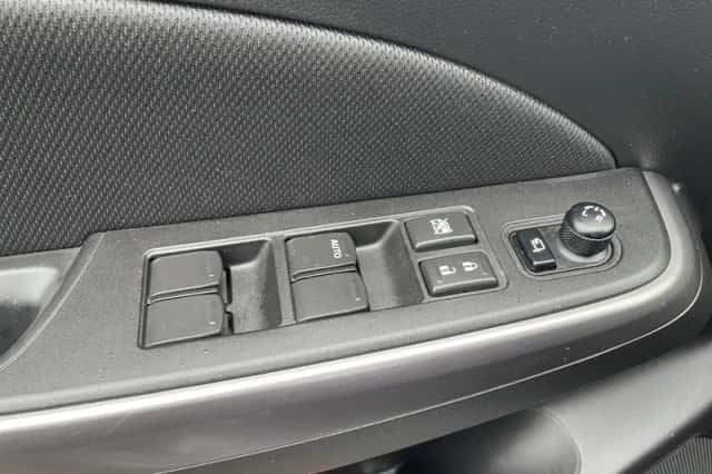 Suzuki Swift (2021) thumbnail 25