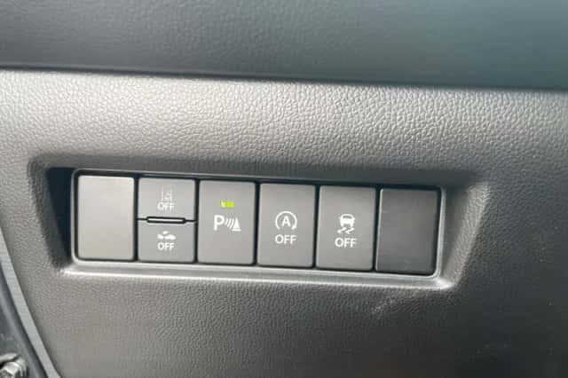 Suzuki Swift (2021) thumbnail 26