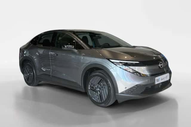 Nissan Leaf (2026) thumbnail 3