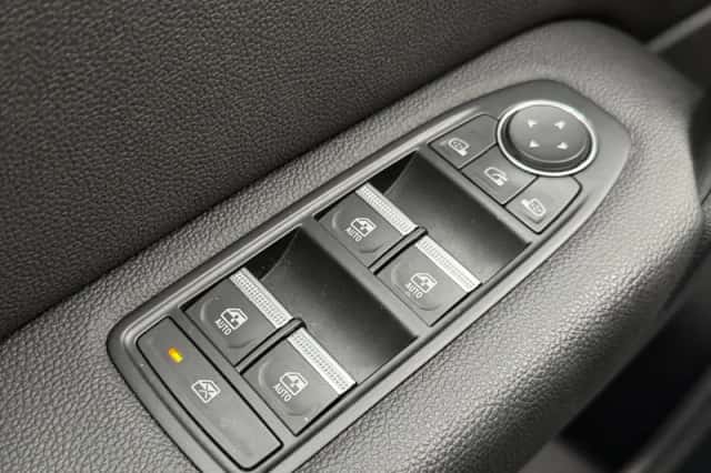 Mitsubishi ASX (2024) thumbnail 29