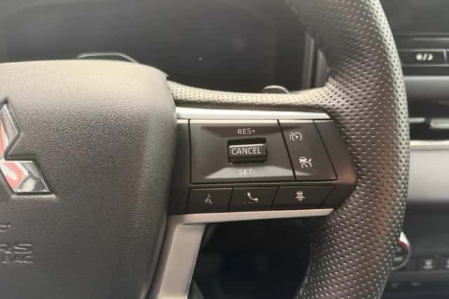 Mitsubishi Outlander (2025) thumbnail 24