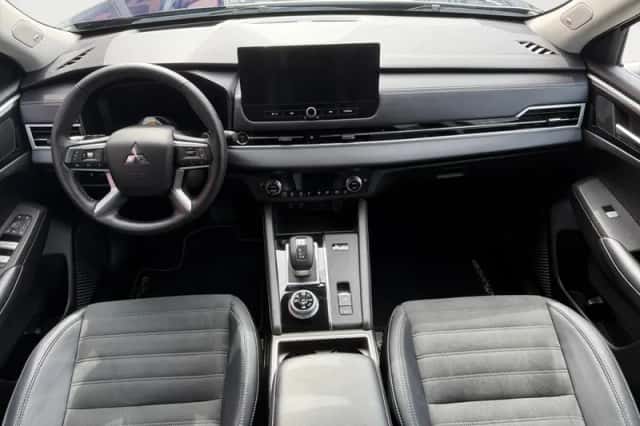Mitsubishi Outlander (2025) thumbnail 26