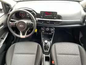 Kia Picanto (2021) thumbnail 11