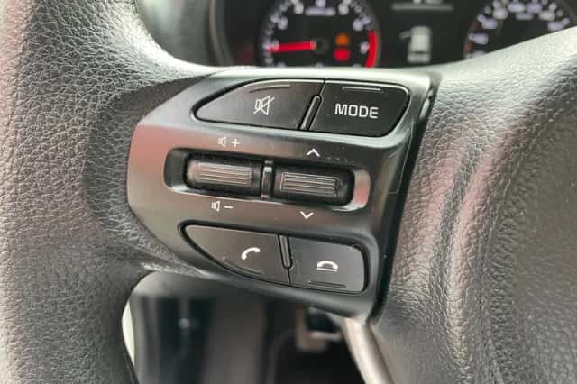Kia Picanto (2021) thumbnail 13