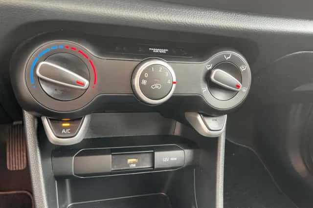 Kia Picanto (2021) thumbnail 16