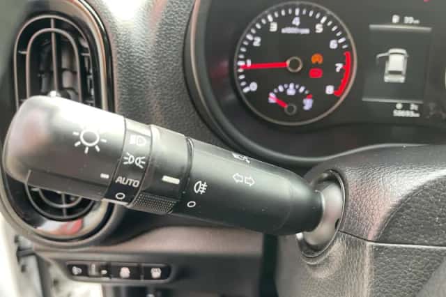 Kia Picanto (2021) thumbnail 18