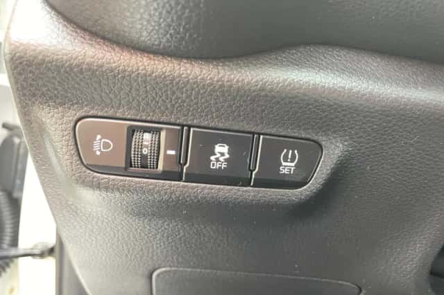 Kia Picanto (2021) thumbnail 20