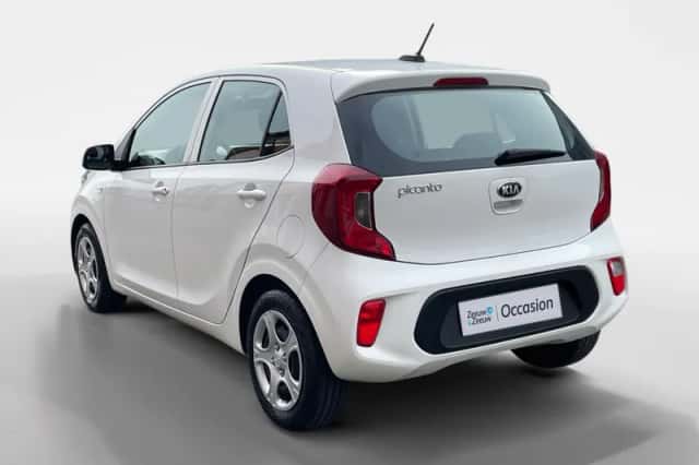 Kia Picanto (2021) thumbnail 7