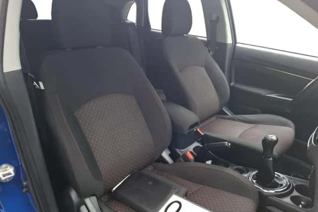 Mitsubishi ASX (2017) thumbnail 3