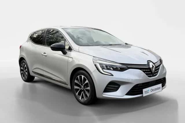 Renault Clio (2023) thumbnail 3