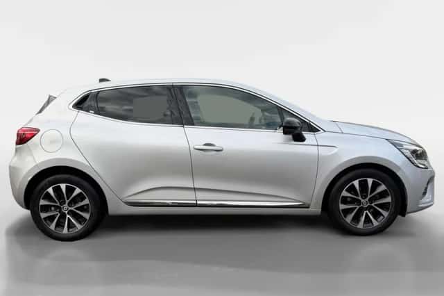 Renault Clio (2023) thumbnail 4