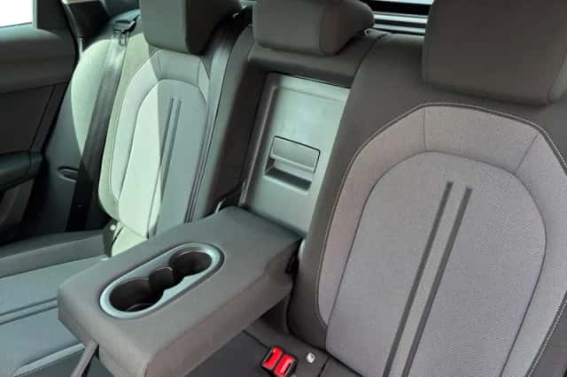 SEAT Leon (2023) thumbnail 13