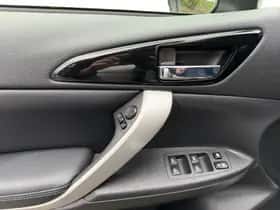 Mitsubishi Eclipse Cross (2022) thumbnail 10